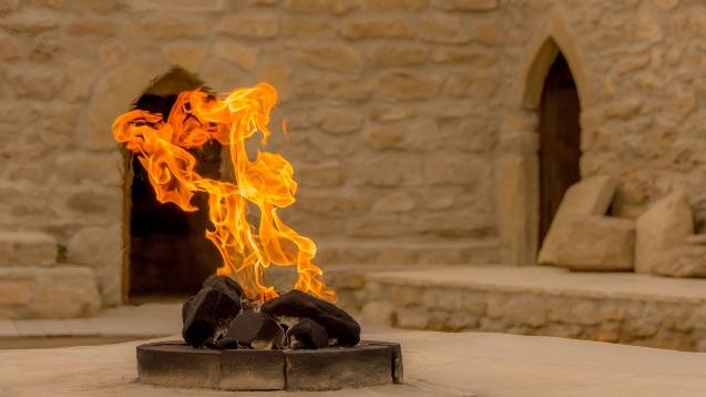 Индусский храм огня Атешгях