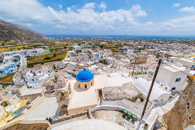 Эмпорио: Ослепительный лабиринт и торговое сердце Санторини