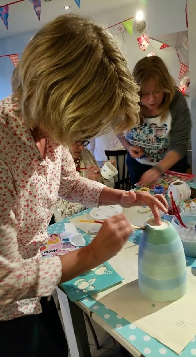  Поход в креативное кафе в Ланакене