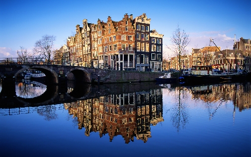 Индивидуальная пешеходная экскурсия по Амстердаму. Акция: Антикризисная цена 135 евро! 