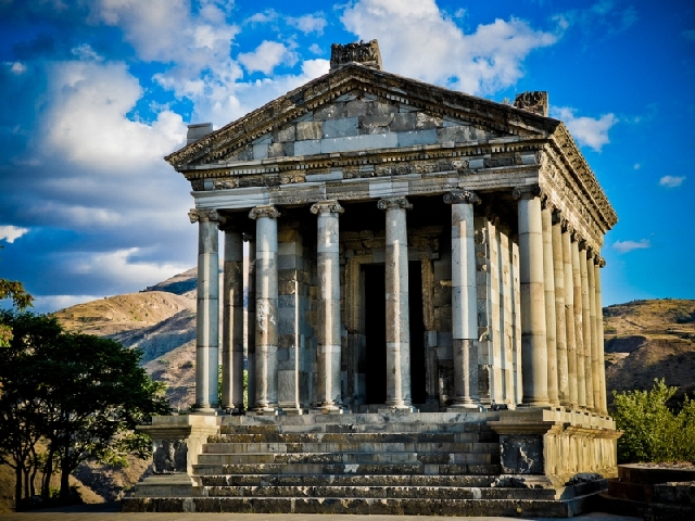 Тур в Гарни и Гегард