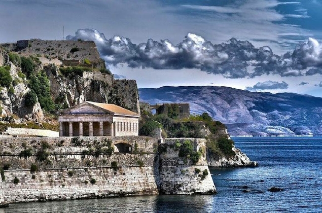 Экскурсия Для Посетителей Острова с морских лайнеров с дипломированным / легальным экскурсоводом