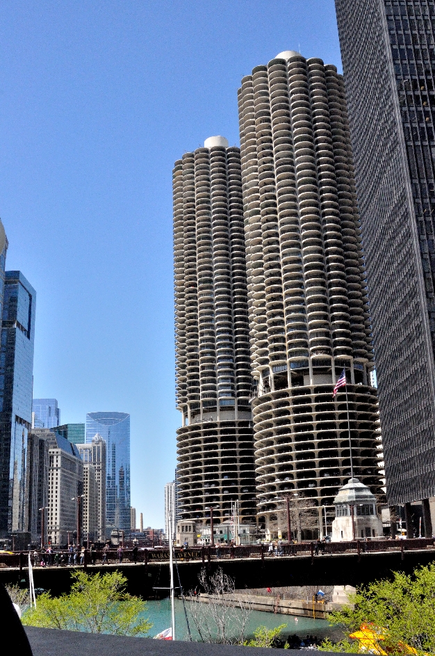 По берегам реки Чикаго