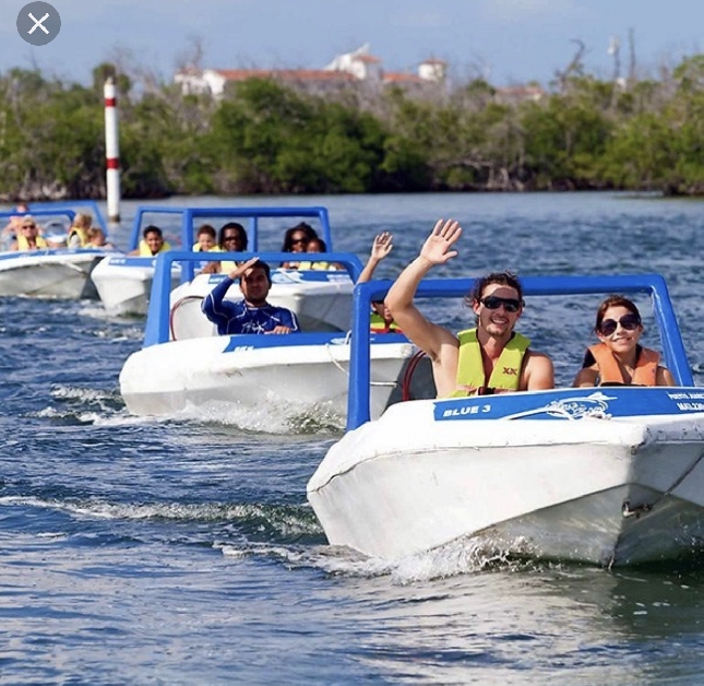 Тур на быстроходных лодках в Канкуне