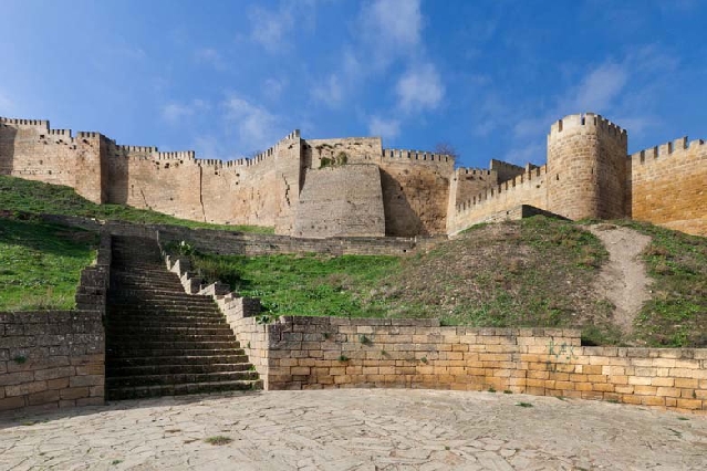 Экскурсия по Дербенту 