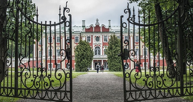 Парк Кадриорг( Дворец Екатерины I )