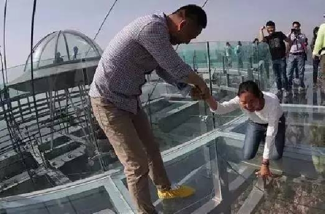 Стеклянный мост под Пекином