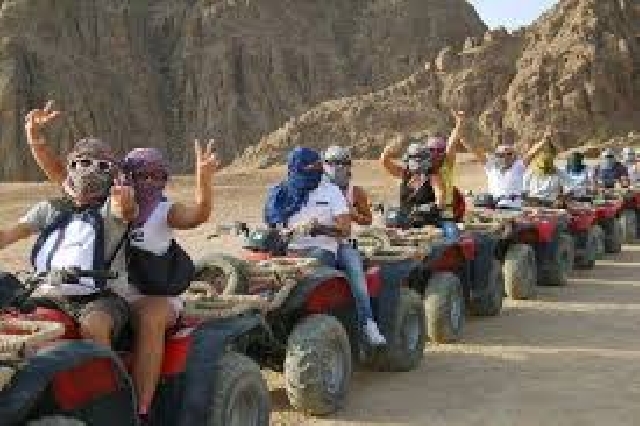 МОТОСАФАРИ И ПРОГУЛКА НА ВЕРБЛЮДАХ 