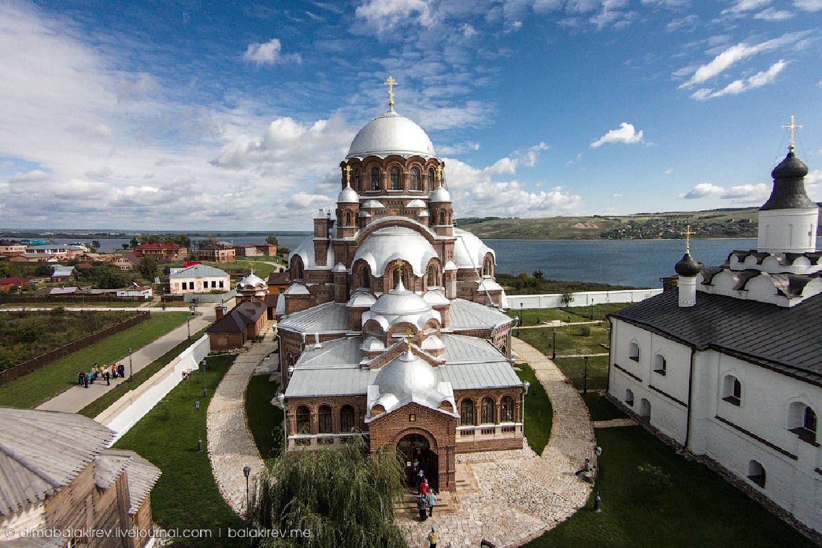 Экскурсия в Свияжск, Раифский монастырь и Храм всех религий