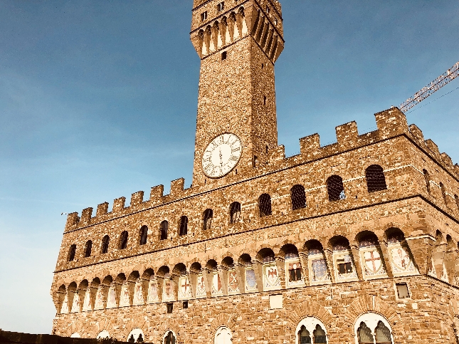 Флоренция для туристов из Флоренции, из Римини и из Болоньи.