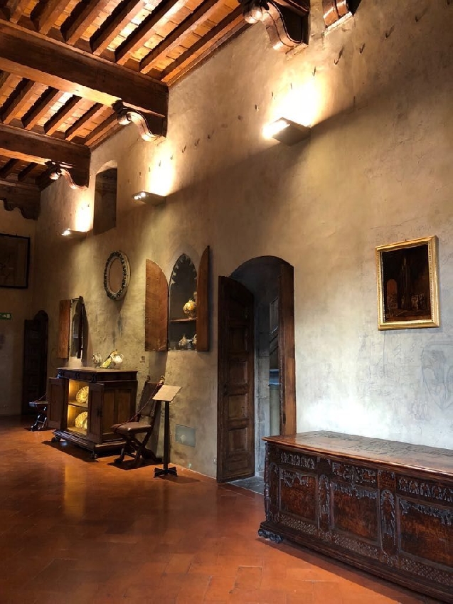 ПАЛАЦЦО ДАВАНЦАТИ