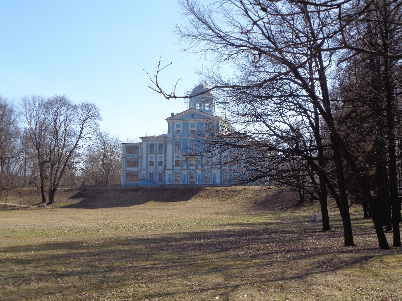 Парк Новознаменка: из века XVIII в век XX.