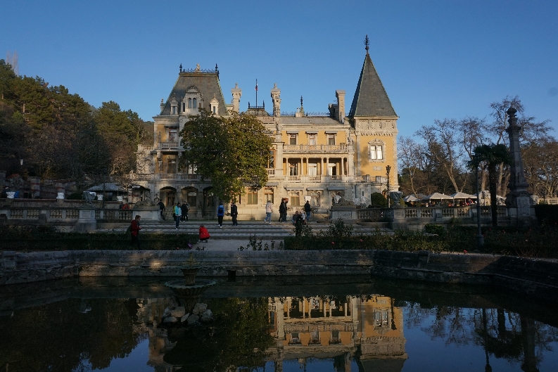 Экскурсия по Дворцам Крыма из Севастополя 2021