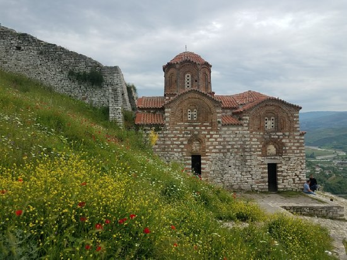 замки албании