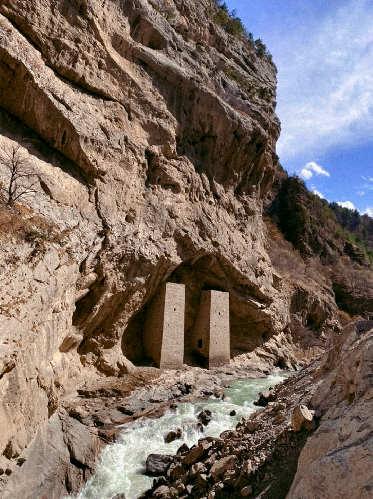 Аргунское ущелье – край башен