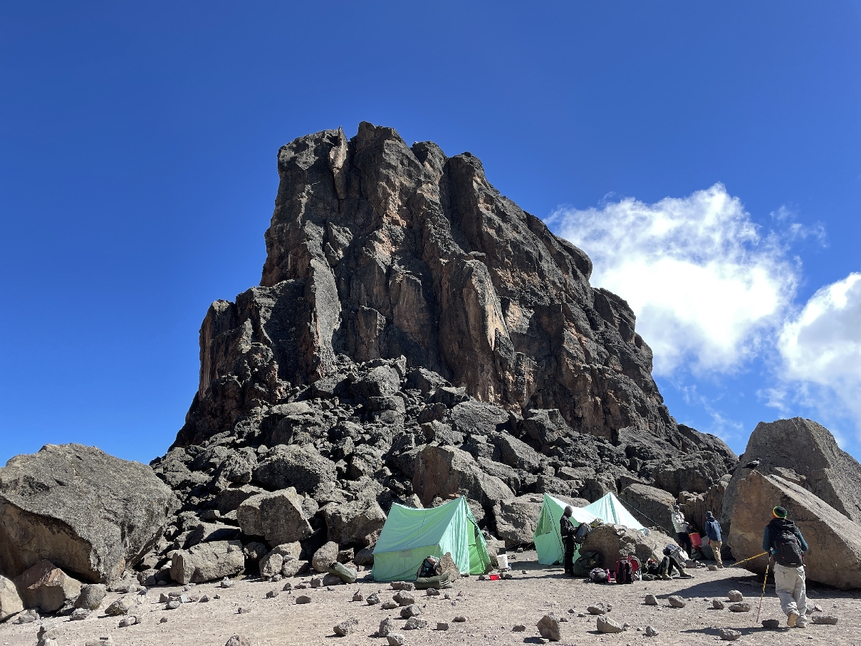 [ГАРАНТИРОВАННАЯ ГРУППА] Восхождение на Килиманджаро по маршруту Умбве