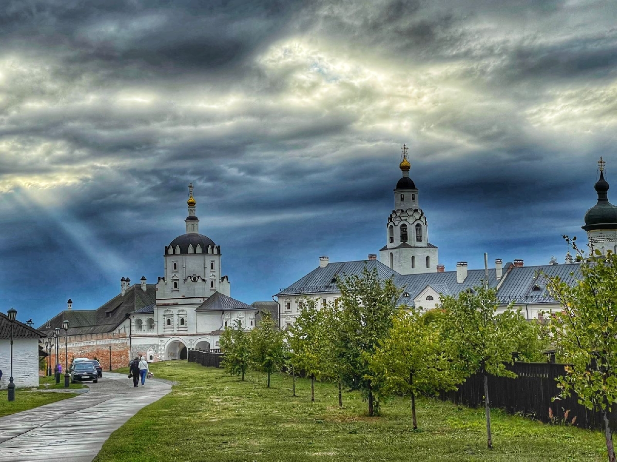 Свияжск-Раифа-Вселенский храм