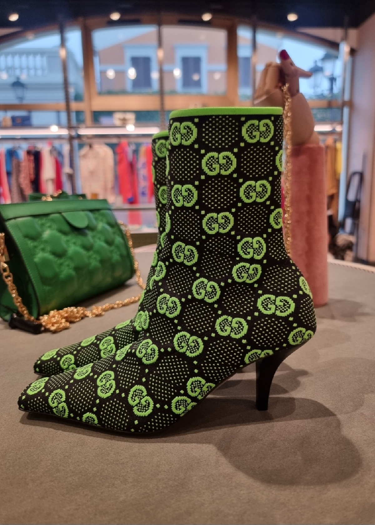 Шоппинг в Аутлет Серравалле. Bыезд из Милана.