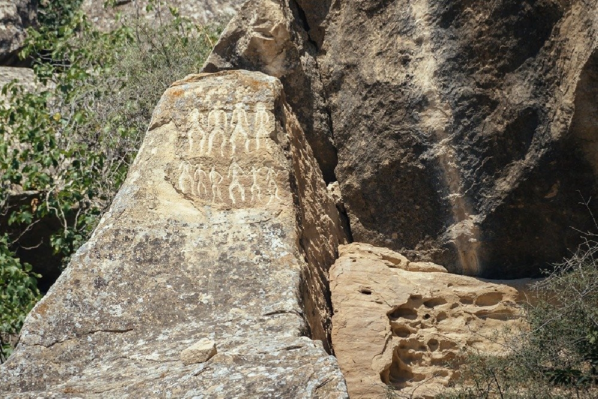 Тур 2. Увлекательная экскурсия по Апшерону и Старому городу.