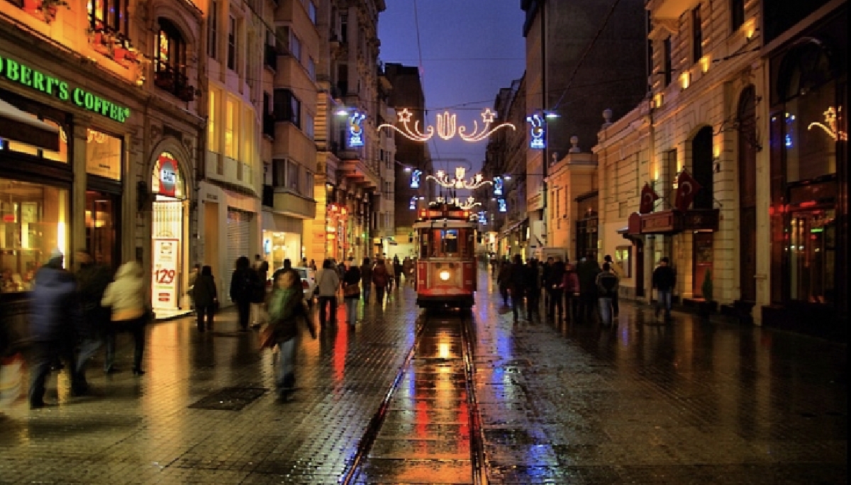 Истикляль Бойоглу 