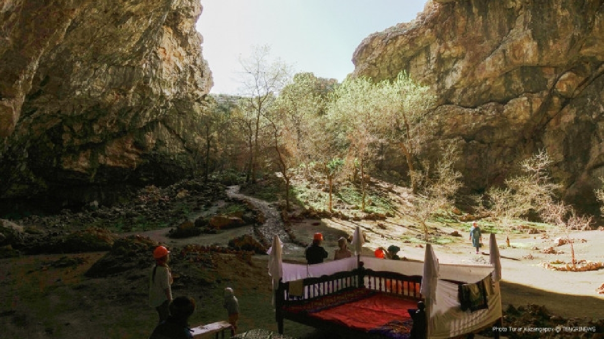 Пещера Акмешит