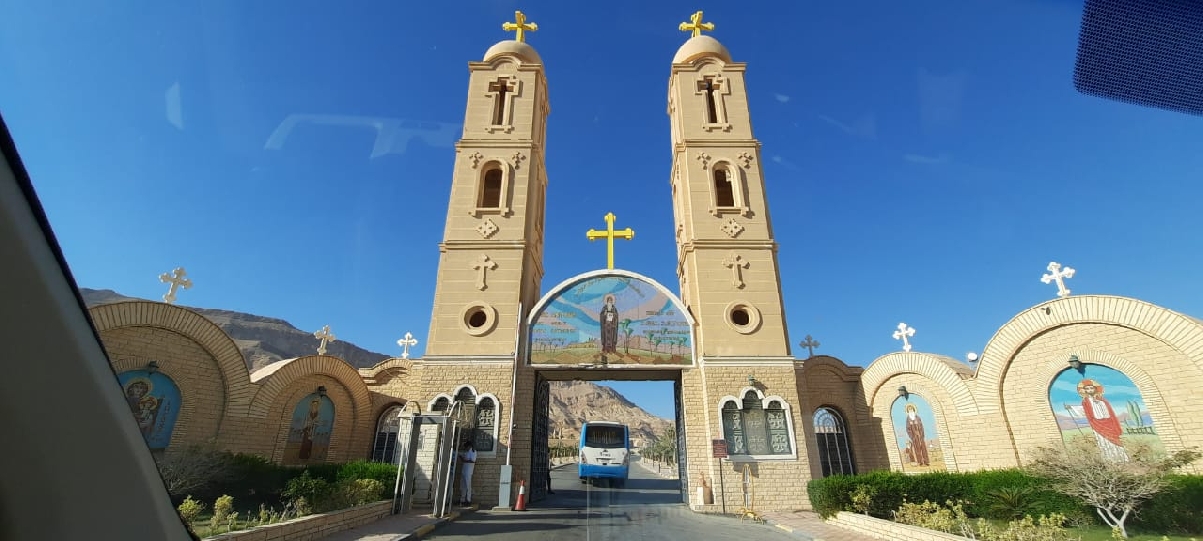 Монастыри святого Антония и Павла 