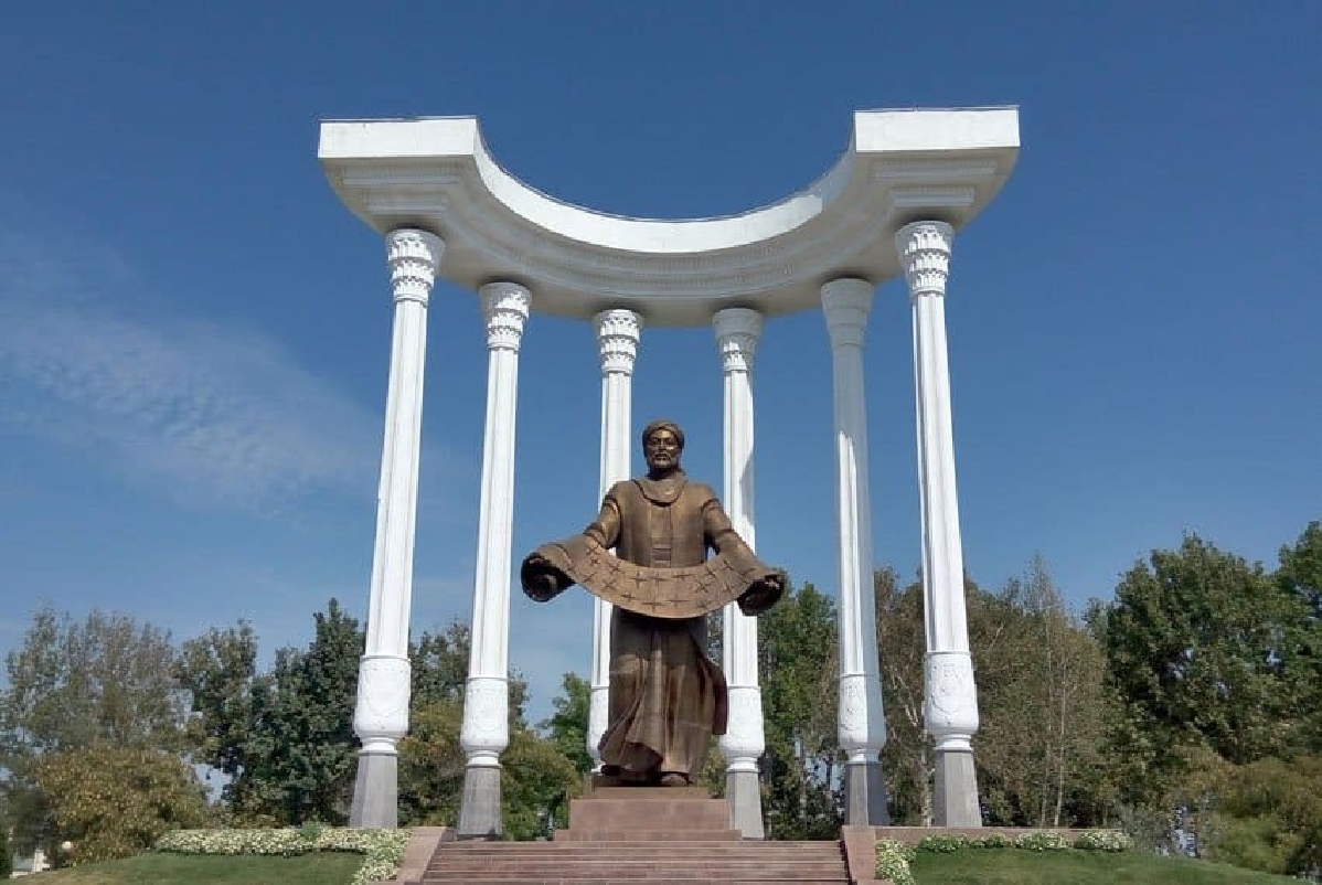 Ферганская Долина: крепости, медресе, керамика, шелк