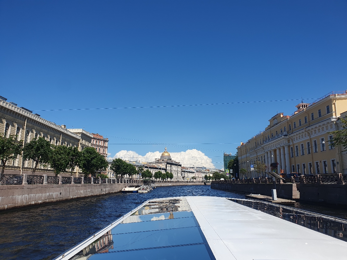 Прогулка по рекам и каналам Петербурга