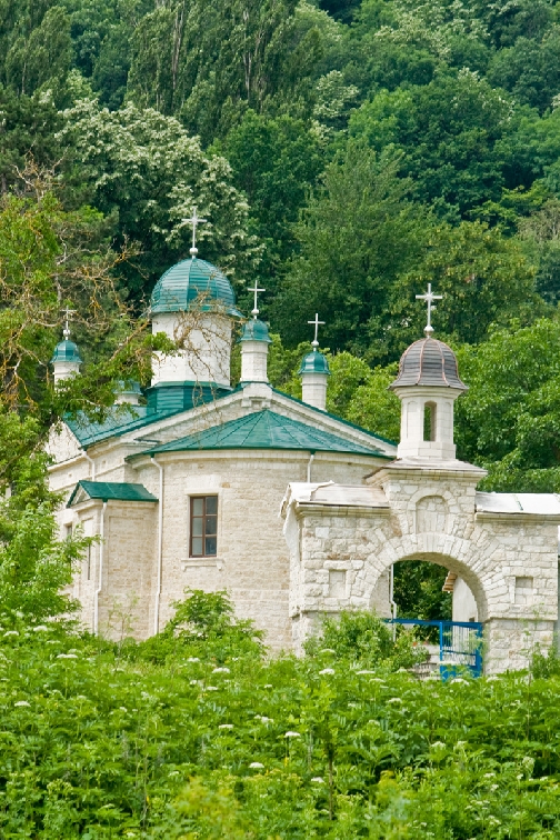 Монастыри Молдовы как крепостные стены