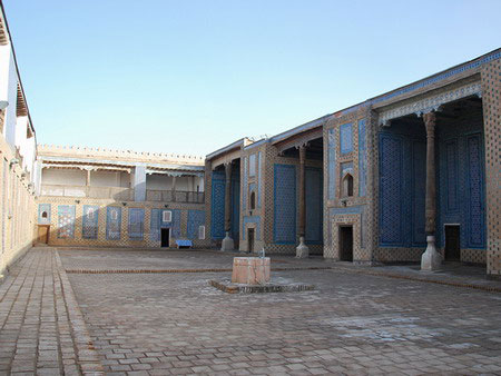 Таш-Ховли: летняя резиденция хивинских ханов