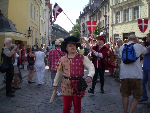 Пешеходная и автобусная экскурсии по Таллинну