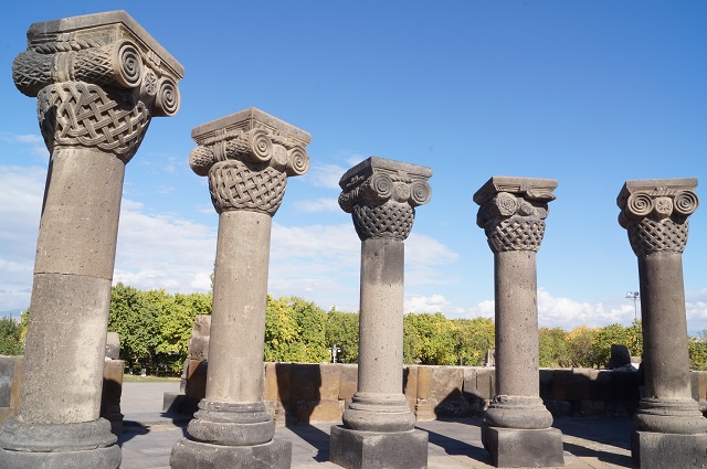 Обзорная экскурсия по Еревану и окрестностям (Эребуни, Матенадаран, Эчмиадзин, Звартноц) 