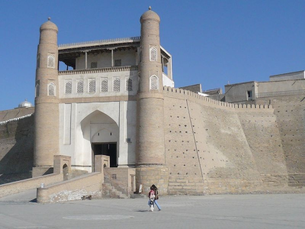 Mercure bukhara old town. Mercure bukhara old town