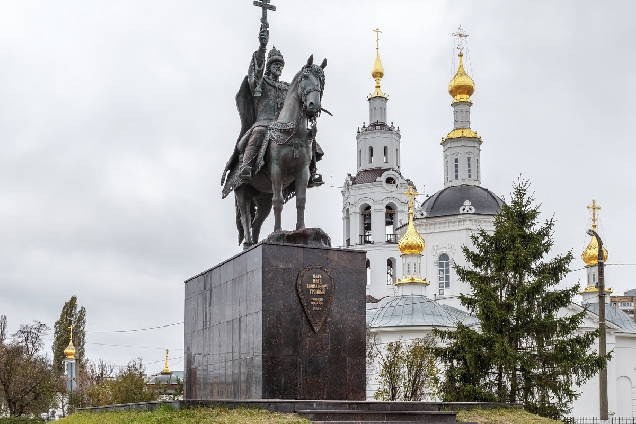 Памятники фото и цены орел Орёл многоликий. Андрей Потапов